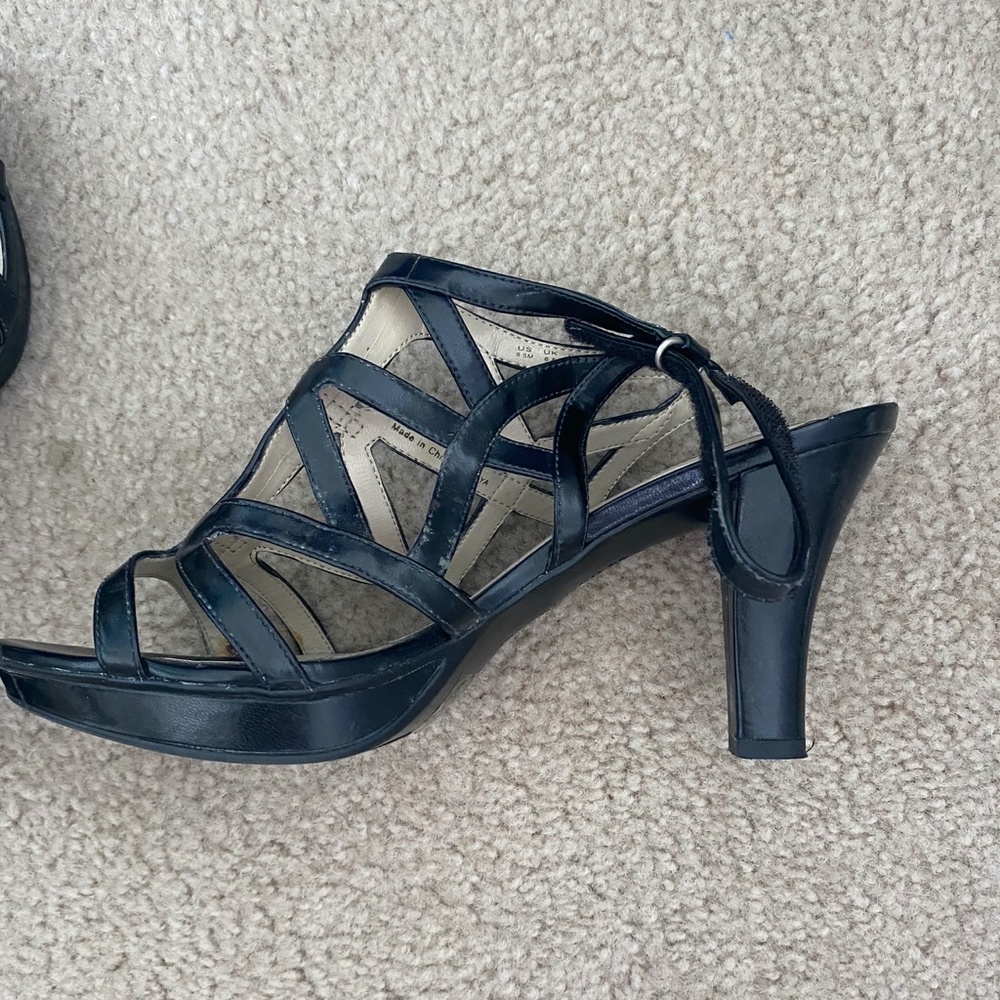 Naturalizer comfort Women’s dress sandals